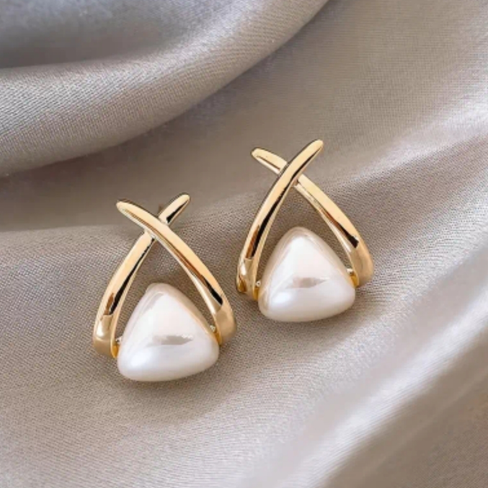 5 For $20 Fish-shaped Faux Pearl Earrings